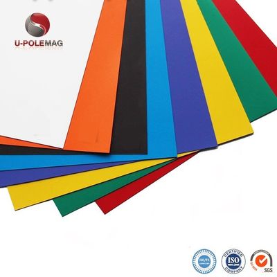 Cobertura de ventilação magnética espessa personalizada com superfície de PVC branco e ímã de borracha composta