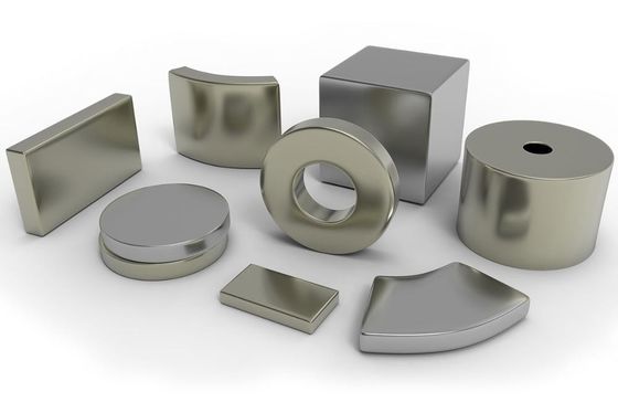 Imã de disco Ndfeb de terras raras com magnetismo personalizado