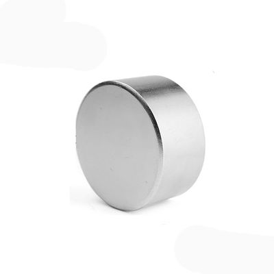 Imã permanente de disco de neodímio super forte personalizado para clientes B2B