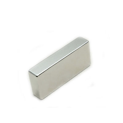 Material principal Bloco de ímã de neodímio para fabrico de ímãs NdFeB N52