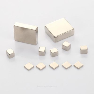 Magnético de terras raras sinterizado Amostra Magnético Quadrado Permanente de Potência 50*50*25