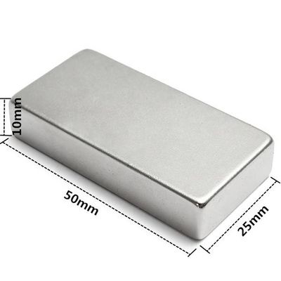 Temperatura máxima de funcionamento 60°C NdFeB ímã N52 Super forte Bloco 50x25x10mm Neodímio