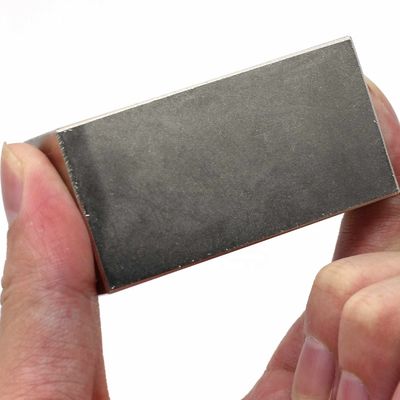 Temperatura máxima de funcionamento 60°C NdFeB ímã N52 Super forte Bloco 50x25x10mm Neodímio
