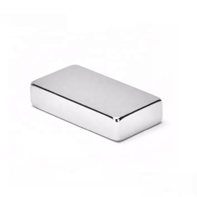 80C-220C resistente a temperaturas N52 40x20x10 ímã de neodímio com revestimento de níquel