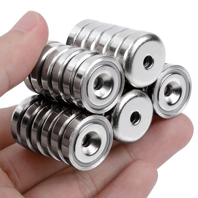 D20 MM 20lbs NdFeB Pot Magnet com Countersunk Hole Altura total H 7,2 mm O buraco d1 4,5 mm