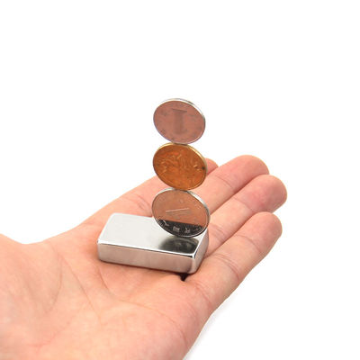 40*20*10mm N52 ímã de bloco de neodímio com direção do magnetismo axial e tolerância ± 1%