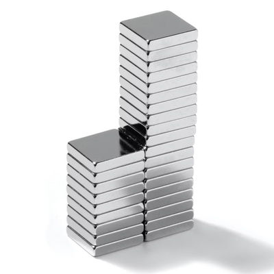 Magnetos NdFeB Magnetos Industriais Permanentes SmCo ALNICo Ferrita Neodímio Materiais Magnéticos