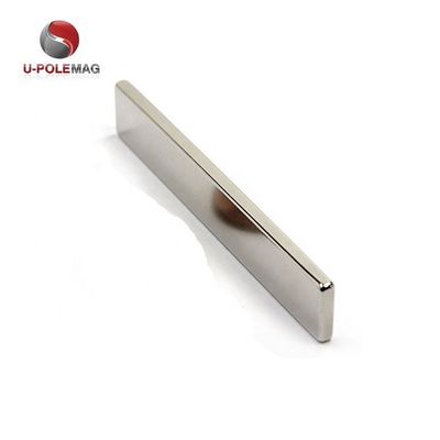 Potente ímã de neodímio N45 de 2,5'x0,4'x0,2' em forma retangular para desempenho