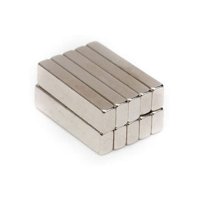 Imã de neodímio composto F50x10x4mm para aplicações industriais