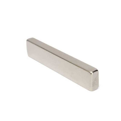 Imã de neodímio composto F50x10x4mm para aplicações industriais