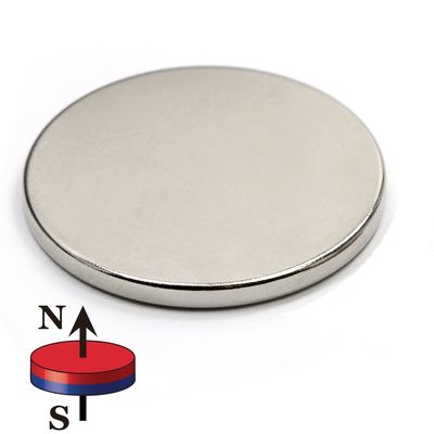Magnético permanente Ndfeb Super Strong de terras raras N52 Disc Neodímio com serviço de perfuramento