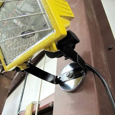 3.2" Forma de taça Ferrita Cerâmica Cromo-Plated Magnet 75lbs Pull para interior e exterior