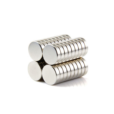 Magnetos de frigorífico doméstico pequeno Magnetos industriais axial N35 ± 3% Tolerância 12mm X 3MM