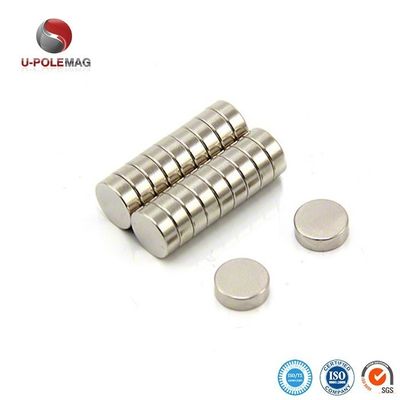 Magnetismo personalizado Direção disco redondo Ímã de neodímio N35 N38 N40 N42 N45 N48 N50 N52
