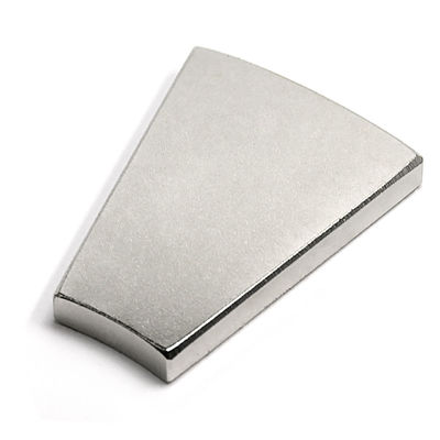 Magnético de neodímio de segmento para peças de motor de corrente contínua feitas sob encomenda Magnético de moto permanente de arco 45SH
