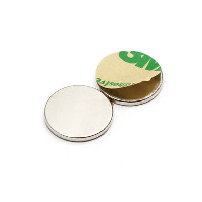 Magnetos de disco de neodímio revestidos com NiCuNi, N35 N42 N48 N52 Magnetos de disco de neodímio com adesivos 3M