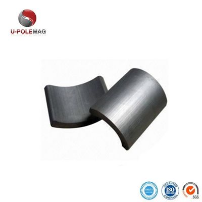 Ímãs ferríticos cerâmicos curvos de grau Y30 com excelente resistência à desmagnetização