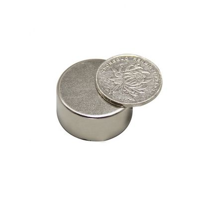 Potente ímã de terras raras NdFeb permanente N52 ímãs de neodímio circulares axial D30x10mm