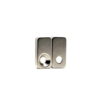 Magnetizado por encomenda Direção N35 Neodímio Forte Bloco de Terras Raras Magnético Contro-encalhado