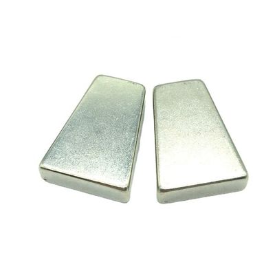34.66g Grade NdFeB High Temperature 150 Centigrade 48SH NdFeB Magnets com forma de trapezoide