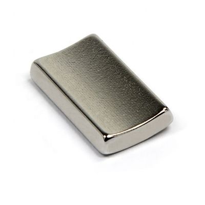 Magnético de arco de motor NdFeB sob medida Magnético de segmento de neodímio super grande com grau N35-N52