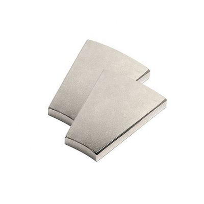 Magnético de arco de motor NdFeB sob medida Magnético de segmento de neodímio super grande com grau N35-N52