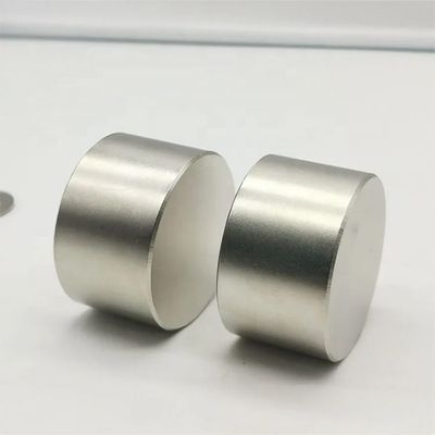 Ímã de cilindro de neodímio permanente N45 N52 D70x40mm Ímã superforte para máquinas