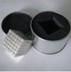 ISO14001 2004 Grade NdFeB Custom N52 Cube Magnet Terra Rara Ímã de neodímio permanente